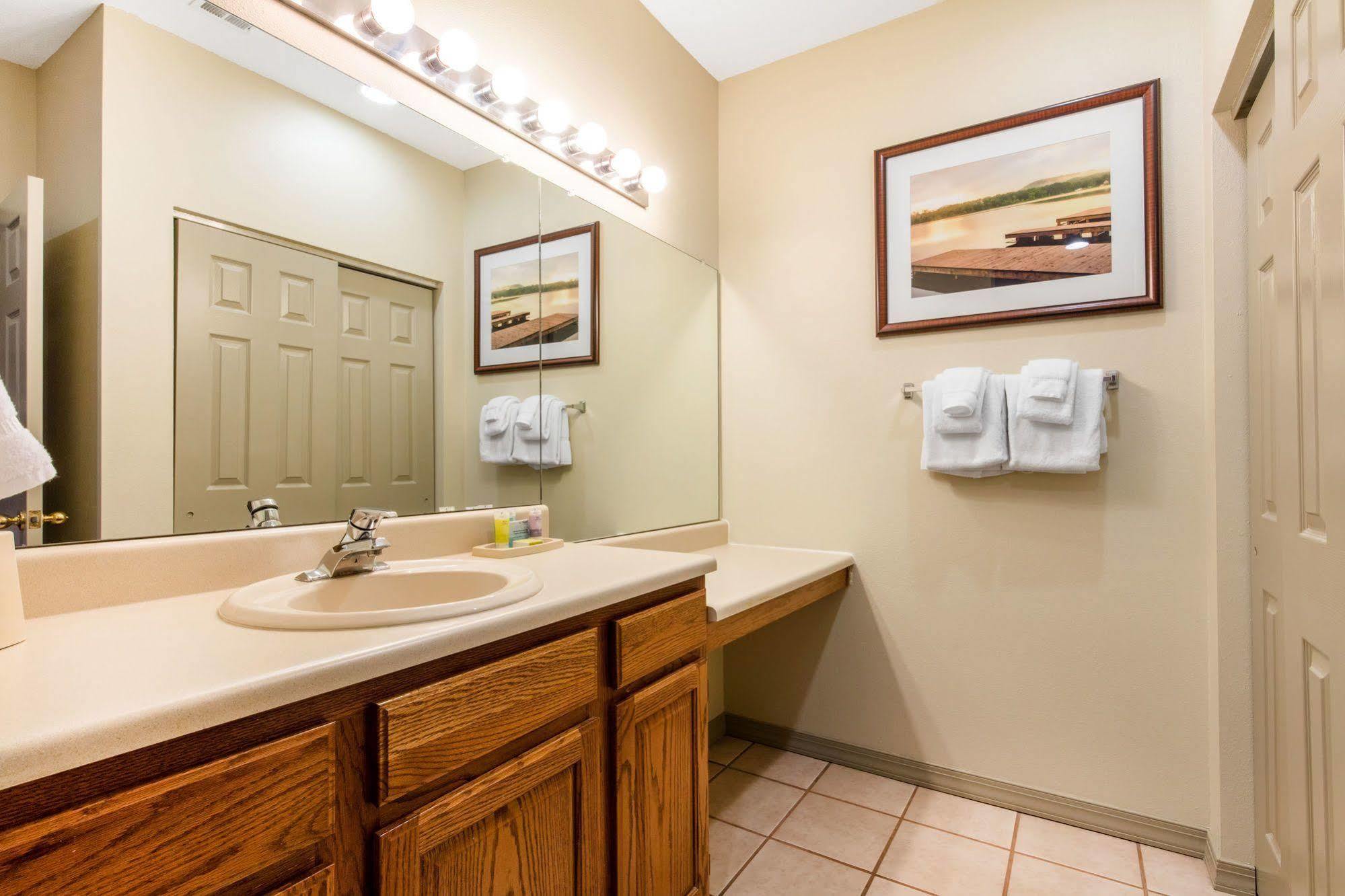 Bluegreen Vacations The Falls Village, An Ascend Resort Branson Esterno foto